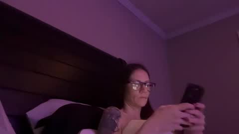 yourstrulylivy online show from 12.11.24
