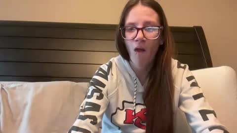 yourstrulylivy online show from 12.14.24