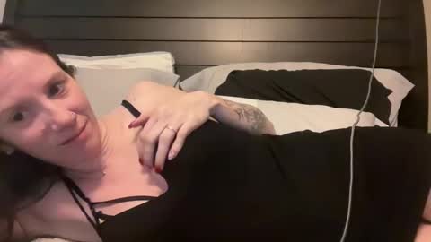 yourstrulylivy online show from 12.27.24