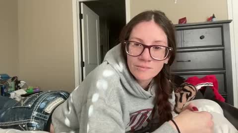 yourstrulylivy online show from 01.07.25