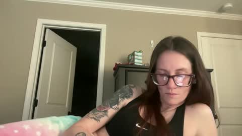 yourstrulylivy online show from 01.16.25