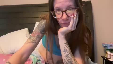 yourstrulylivy online show from 02.17.25