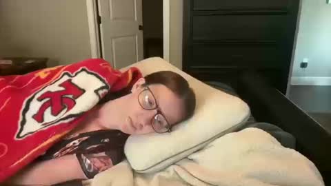 yourstrulylivy online show from 10.16.25
