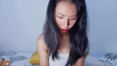 Snapshot of yoursweetestkiwi chatting on 02.23.26 Kiwi online show from 02.23.26