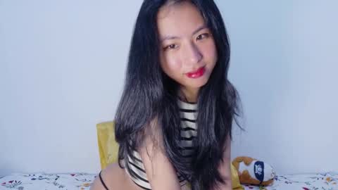 Snapshot of yoursweetestkiwi chatting on 03.13.26 Kiwi online show from 03.13.26