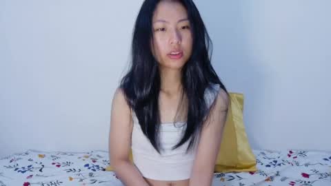 Snapshot of yoursweetestkiwi chatting on 04.12.26 Kiwi online show from 04.12.26