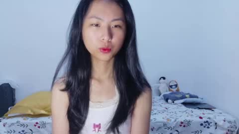Snapshot of yoursweetestkiwi chatting on 04.20.26 Kiwi online show from 04.20.26