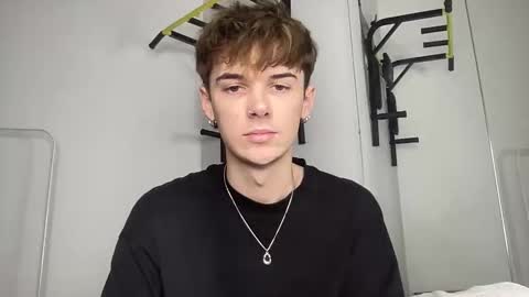 yoursweetyguy online show from 12.04.25