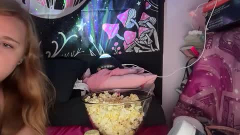 Snapshot of yourthickgingergoddess chatting on 01.11.26 yourthickgingergoddess online show from 01.11.26