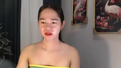 Snapshot of yourtinybunny chatting on 09.13.25 yourtinybunny online show from 09.13.25