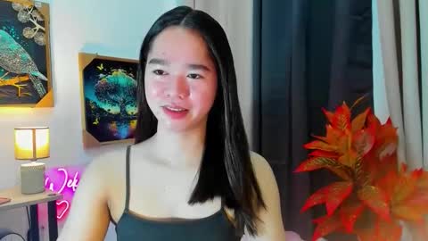 Snapshot of yourtinybunny chatting on 12.05.25 yourtinybunny online show from 12.05.25