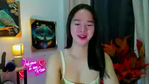 Snapshot of yourtinybunny chatting on 12.18.25 yourtinybunny online show from 12.18.25