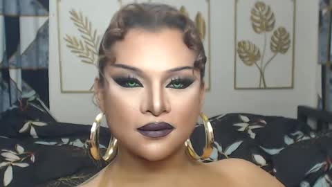 Snapshot of yourtrannyqueenxxx chatting on 05.10.26 Anastacia Grey online show from 05.10.26