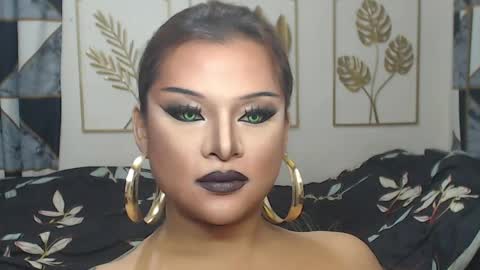 Snapshot of yourtrannyqueenxxx chatting on 05.20.26 Anastacia Grey online show from 05.20.26