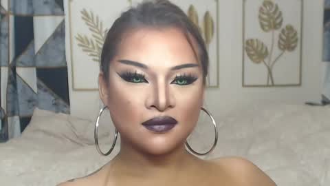 Snapshot of yourtrannyqueenxxx chatting on 05.21.26 Anastacia Grey online show from 05.21.26