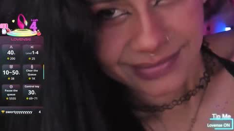 Snapshot of yourwishisme_val chatting on 12.04.25 Val online show from 12.04.25