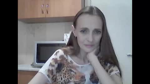 Snapshot of youur_light chatting on 05.19.26 Youur light online show from 05.19.26