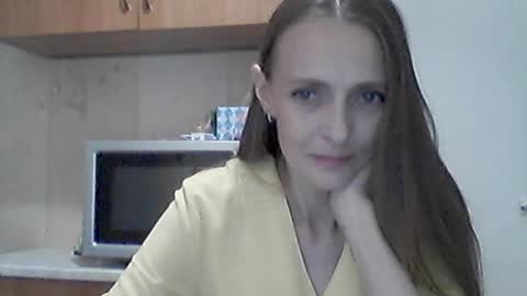 Snapshot of youur_light chatting on 06.23.26 Youur light online show from 06.23.26