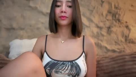 YowgineTheGreat online show from 04.17.26