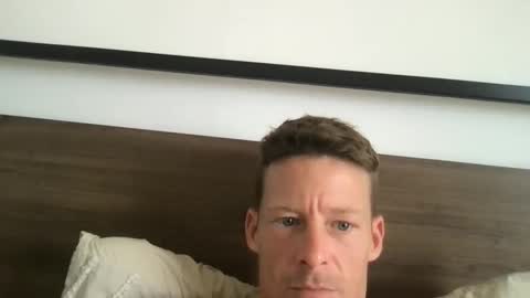 Snapshot of yoyoyo1221 chatting on 10.23.25 yoyoyo1221 online show from 10.23.25