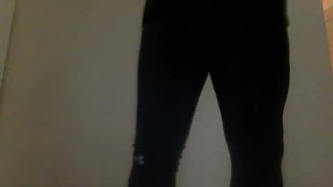 Snapshot of yque2 chatting on 01.17.25 yque online show from 01.17.25