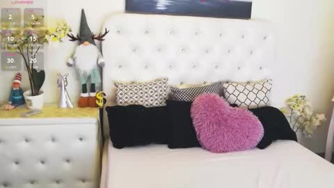 Snapshot of yssabel chatting on 02.19.26 Yssabel online show from 02.19.26