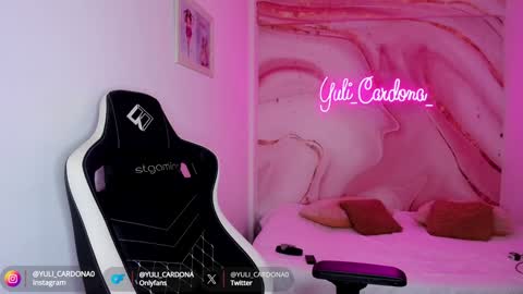 Snapshot of yuli_cardona_ chatting on 12.14.24 Yuliet online show from 12.14.24