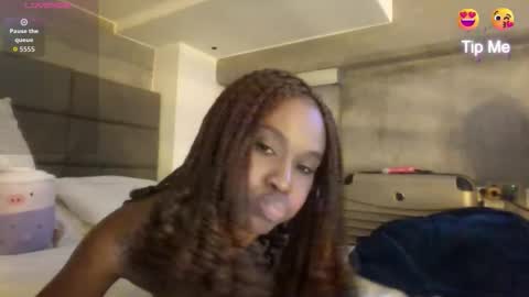 Snapshot of yuliana_miiller chatting on 11.19.25 YulianaIndependent online show from 11.19.25