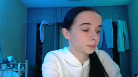 Snapshot of yuliastar chatting on 10.19.25 Yuliia online show from 10.19.25