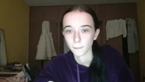 Snapshot of yuliastar chatting on 10.28.25 Yuliia online show from 10.28.25