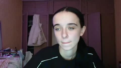 Snapshot of yuliastar chatting on 11.15.25 Yuliia online show from 11.15.25