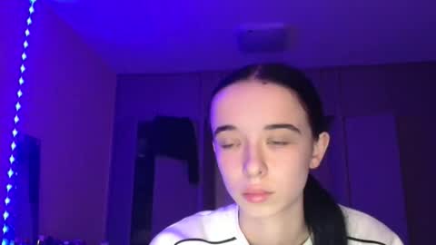 Snapshot of yuliastar chatting on 11.21.25 Yuliia online show from 11.21.25