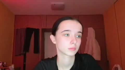 Snapshot of yuliastar chatting on 12.18.25 Yuliia online show from 12.18.25