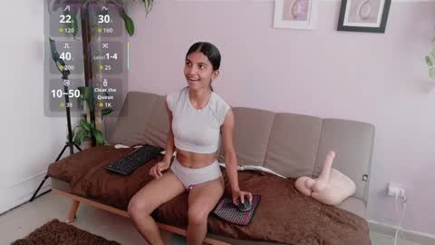 yuliethpetite online show from 04.10.26
