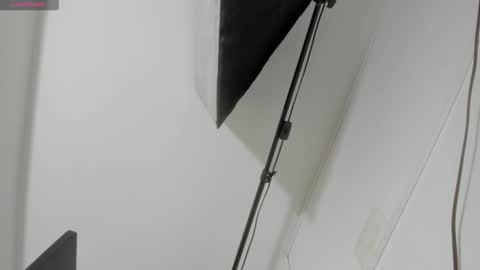 Y U L I T Z A online show from 12.18.25