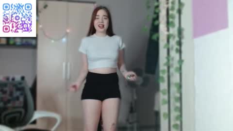 Snapshot of yuly_soft chatting on 01.14.26 Eva online show from 01.14.26