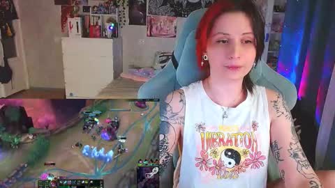 Snapshot of yum_neko_chan chatting on 01.09.26 Kris online show from 01.09.26