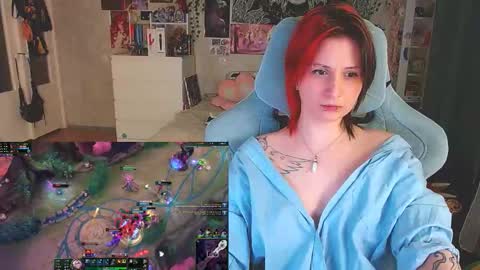 Snapshot of yum_neko_chan chatting on 02.12.26 Kris online show from 02.12.26