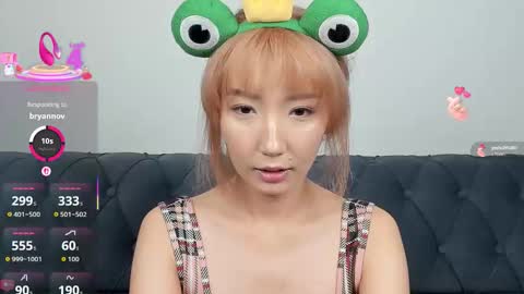 Snapshot of yume_ko chatting on 09.18.25 yume_ko online show from 09.18.25