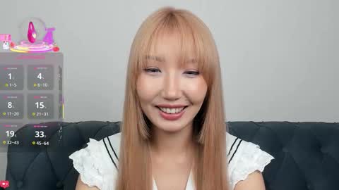 Snapshot of yume_ko chatting on 09.18.25 yume_ko online show from 09.18.25