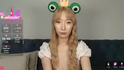 Snapshot of yume_ko chatting on 10.25.25 yume_ko online show from 10.25.25