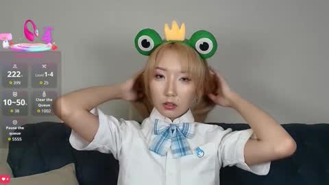 Snapshot of yume_ko chatting on 10.26.25 yume_ko online show from 10.26.25