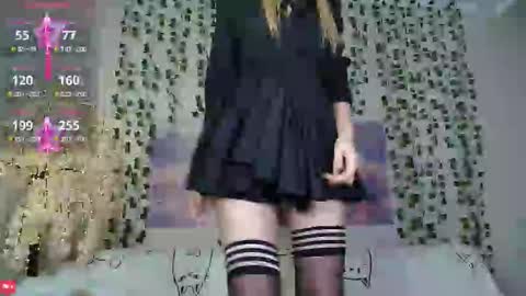 Snapshot of yume_ko chatting on 11.28.25 yume_ko online show from 11.28.25