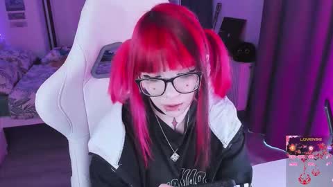 Snapshot of yumi_youkai chatting on 10.19.25 Yumi 3 online show from 10.19.25