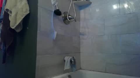 Payton kelly online show from 10.18.25