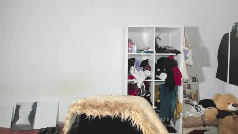 Snapshot of yumm__ chatting on 12.19.24 Im away next stream September 10 at 1400 Moscow time online show from 12.19.24