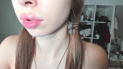 Snapshot of yumm__ chatting on 12.22.24 Im away next stream September 10 at 1400 Moscow time online show from 12.22.24