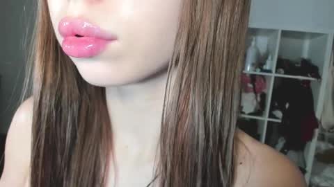 Snapshot of yumm__ chatting on 12.27.24 Im away next stream September 10 at 1400 Moscow time online show from 12.27.24