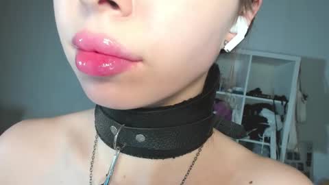 Snapshot of yumm__ chatting on 02.13.25 Im away next stream September 10 at 1400 Moscow time online show from 02.13.25