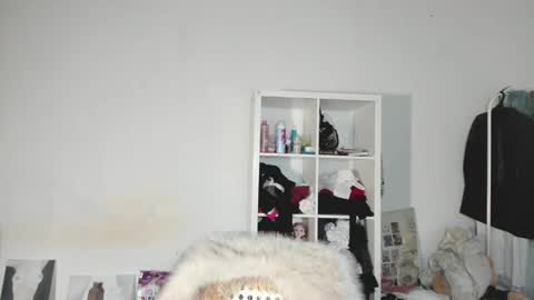 Snapshot of yumm__ chatting on 03.12.25 Im away next stream September 10 at 1400 Moscow time online show from 03.12.25